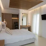 Elit Mykonos Apartahotel 4*
