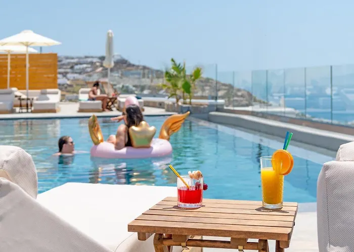 Elit Mykonos Aparthotel 4*