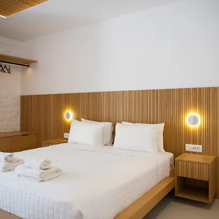 Elit Mykonos *