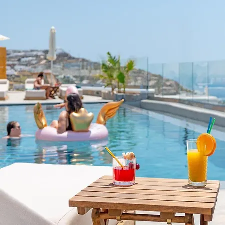 Elit Mykonos アパートホテル 4*