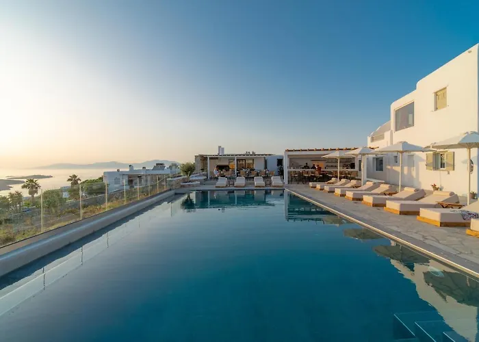 Elit Mykonos Apartahotel 4*